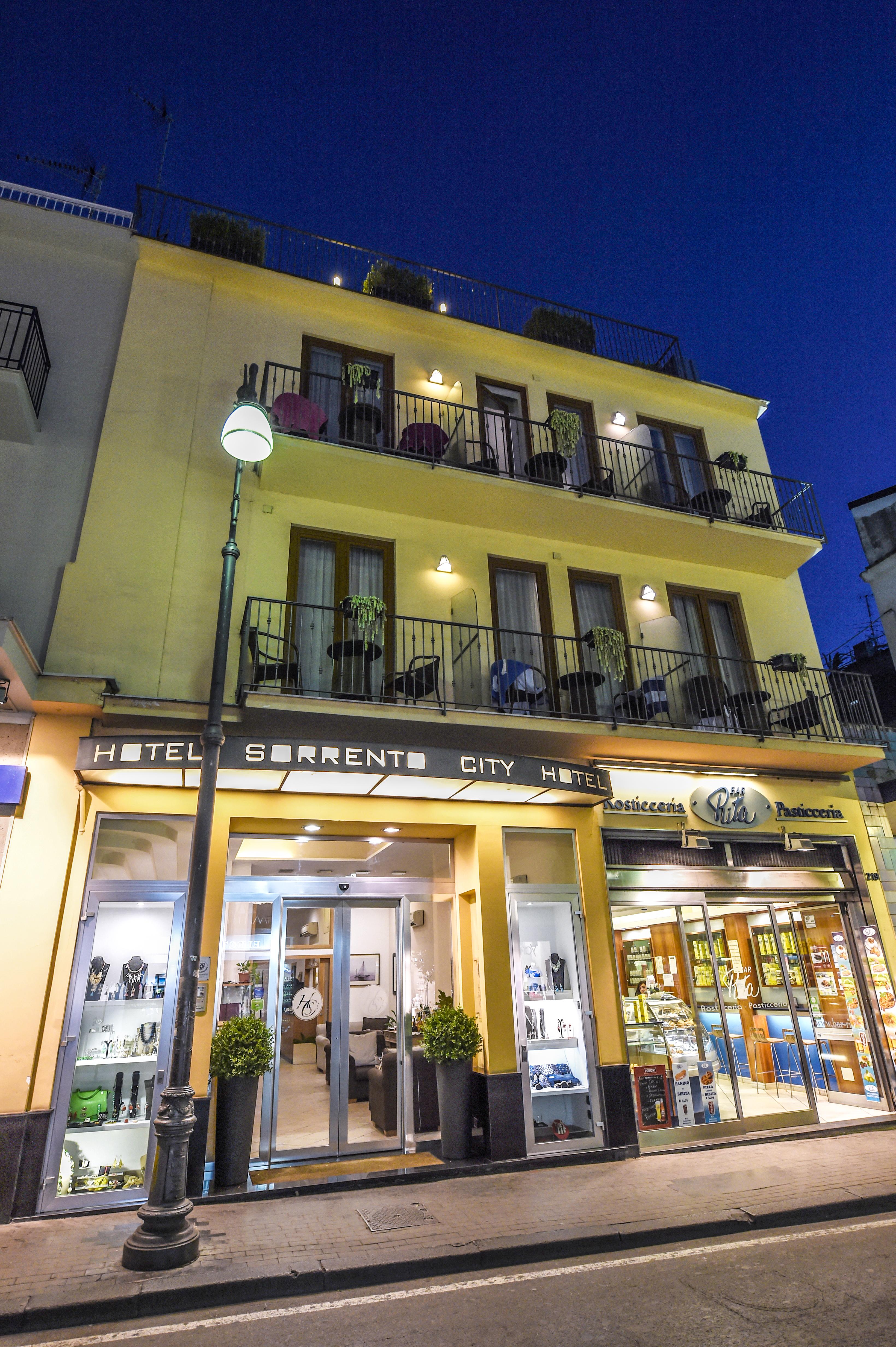 Hotel Sorrento City Экстерьер фото